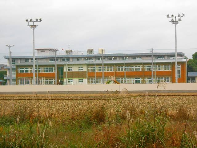 サンフィールド・ＫＵ　Ｂの周辺|玉津小学校様まで850m