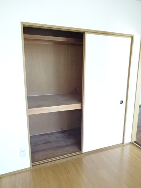 プリースト寿田の収納