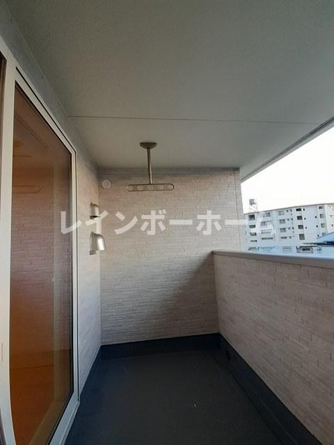 フラワー野火止Ｂのバルコニー