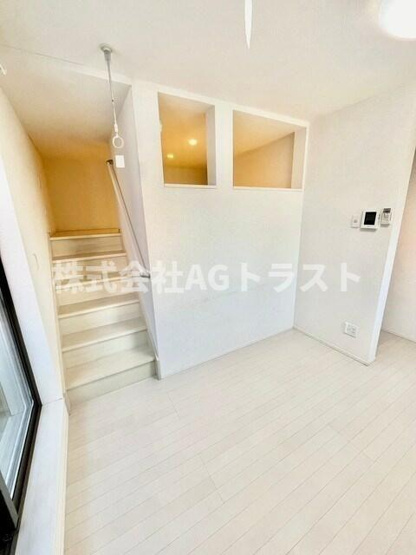 【居間・リビング】 | クレア堀崎町