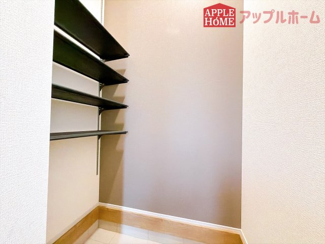 [新築住宅] 鶴ヶ島市藤金 7期 全1棟の収納|土間収納あります♪