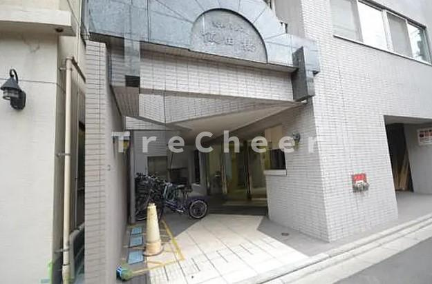 菱和パレス飯田橋のエントランス