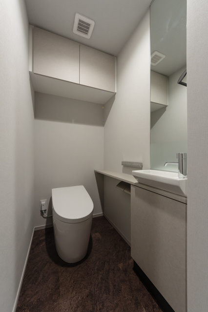 Ｌｅ　ＵｎＤｅｕｘ南青山のトイレ|※写真は同タイプ住戸です。