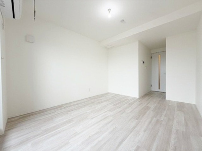 【居間・リビング】 | ジーメゾン川越稲荷町 | こちらのリビングで趣味の時間をお楽しみください