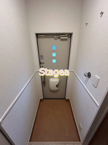 サンライズ　プライムの玄関