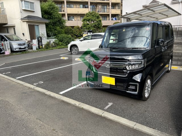 デュラカーサコブシ4の駐車場