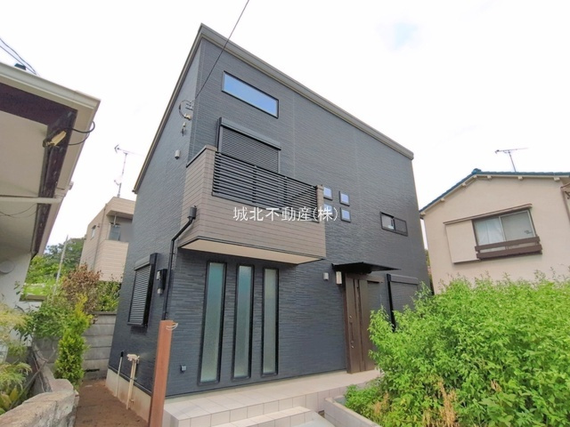 練馬区石神井台1丁目 全3棟 A号棟の外観|堂々完成につきご内覧いただけます♪