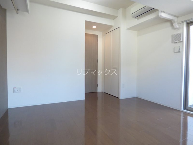 【寝室】セレニテ西宮本町