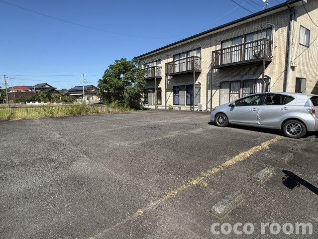 フェイスフルの駐車場