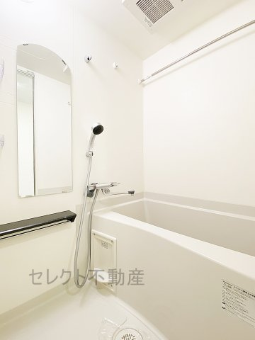 プレサンス桜通ザ・タイムズの浴室