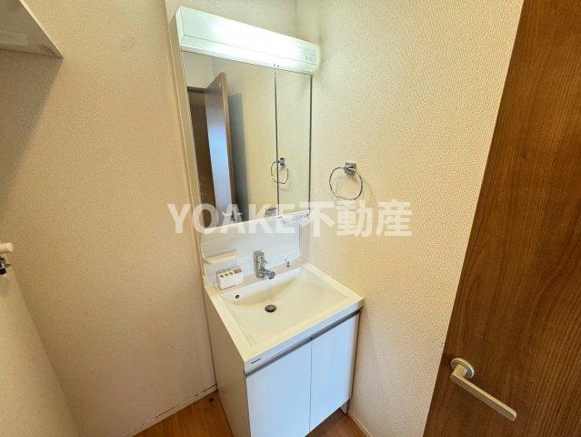 西鶴間ＫＩガーデンズ　壱番館の洗面所