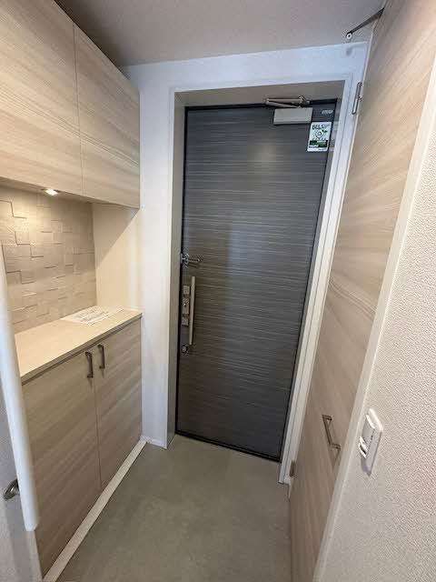 シャーメゾン美登の玄関