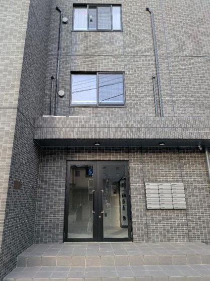 【エントランス】