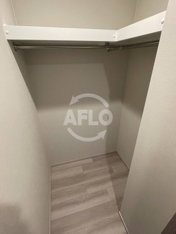 ザ・ファインタワー大阪肥後橋の収納|ザ・ファインタワー大阪肥後橋　ウォークインクローゼット