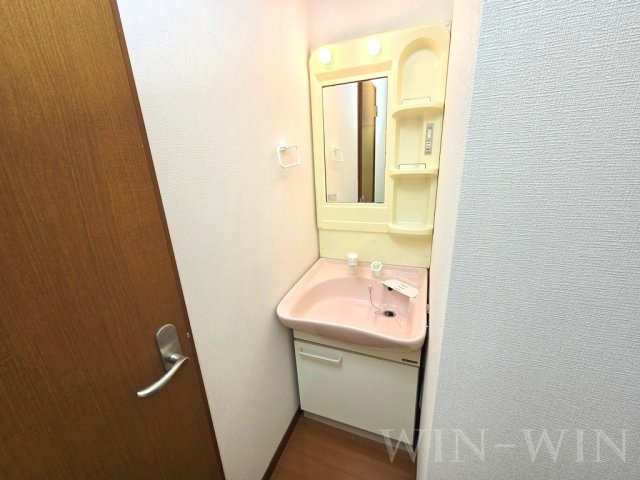 フォレストRの独立洗面台|イメージ（同建物内別部屋の写真です）