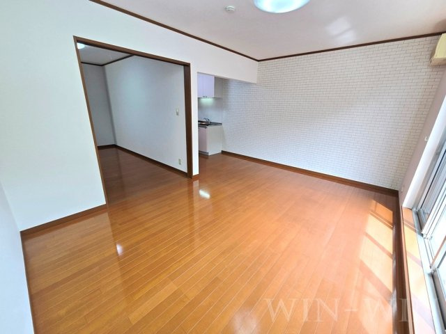 フォレストRの居間・リビング|イメージ（同建物内別部屋の写真です）