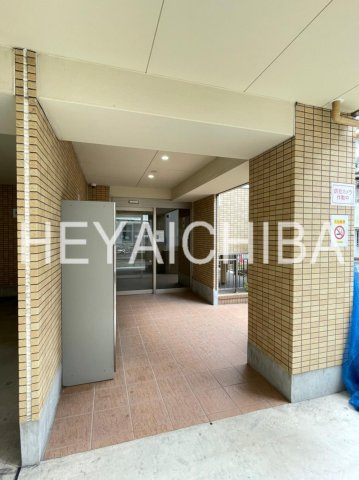 ラヴィエント浅草言問のエントランス
