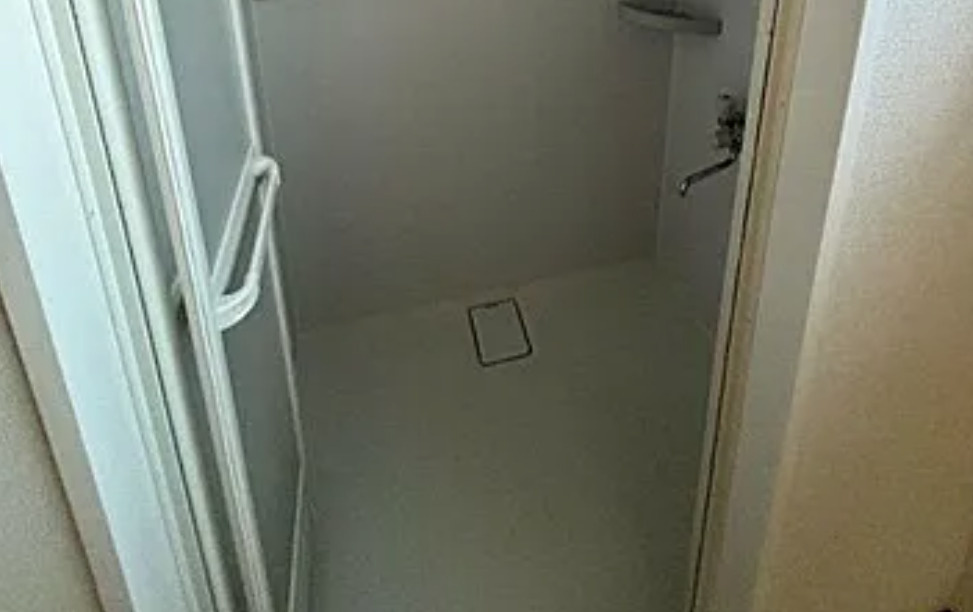 メゾン志賀のシャワールーム