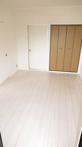 リッチライフダイコクの寝室