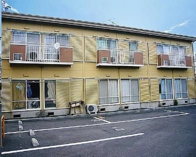 キャッスルインこはらＢ棟の外観