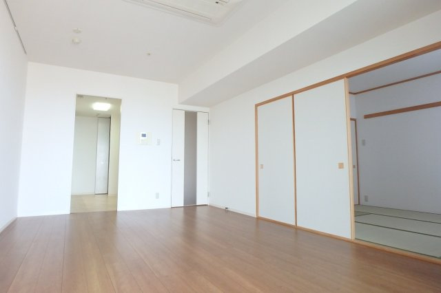 【居間・リビング】 | リバーサイド隅田セントラルタワーパレス | リビング