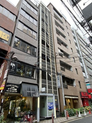 大阪市中央区東心斎橋１丁目の店舗事務所の外観