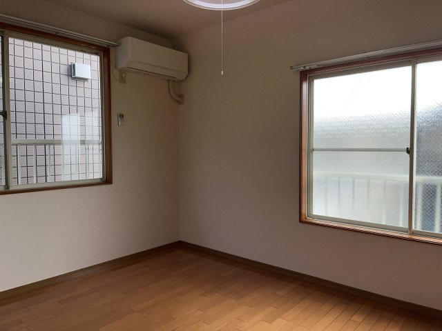 【寝室】
