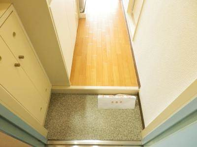 ルピエ四条の内装|玄関から