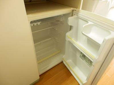 ルピエ四条の内装|ミニ冷蔵庫