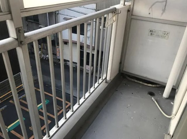 忍町中村コーポのバルコニー
