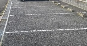 レオパレスモアサクレの駐車場