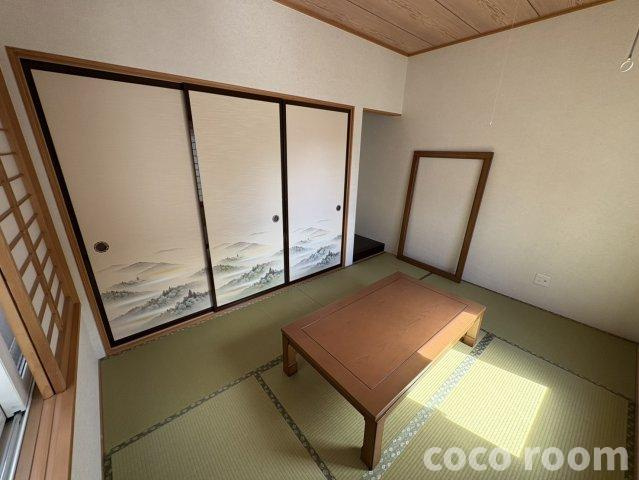 本町三丁目戸建の和室