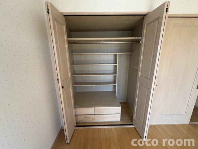 本町三丁目戸建の収納