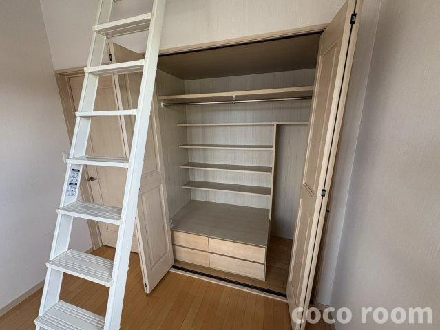本町三丁目戸建の収納