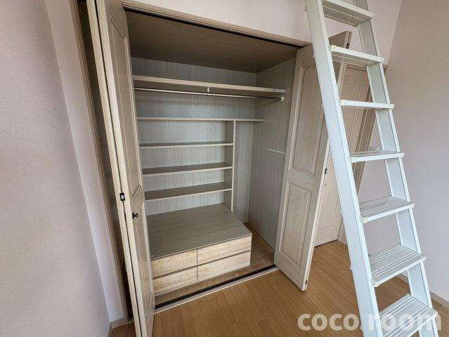 本町三丁目戸建の収納