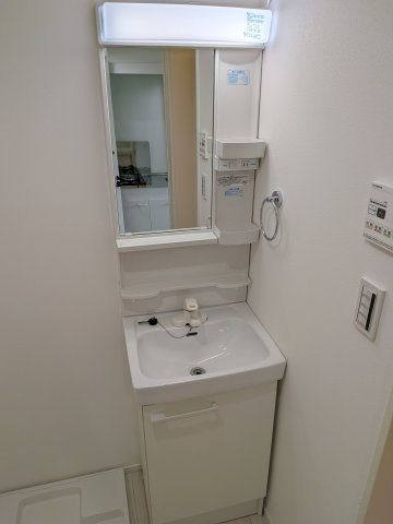 【洗面所】 | Ｇｌｕｃｋ船橋 | 生活に欠かせない独立洗面台です