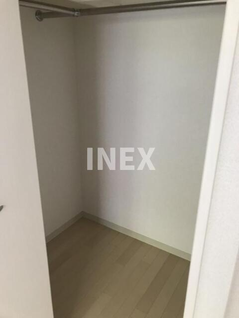 川崎市川崎区池上新町１丁目の賃貸マンションの収納