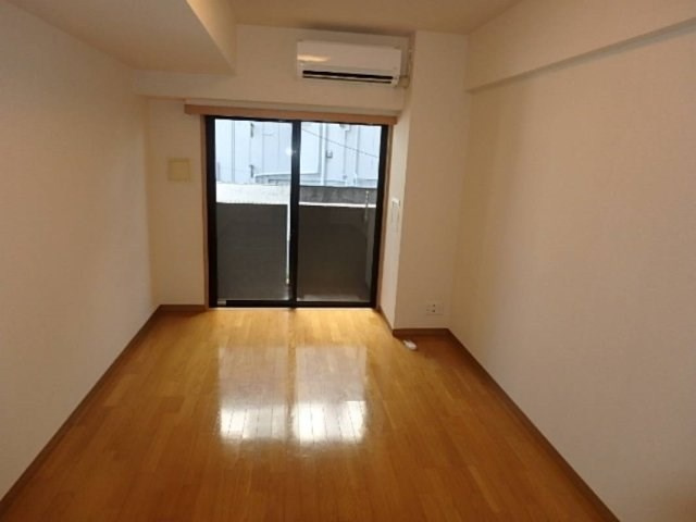 【居間・リビング】ルーブル学芸大学六番館
