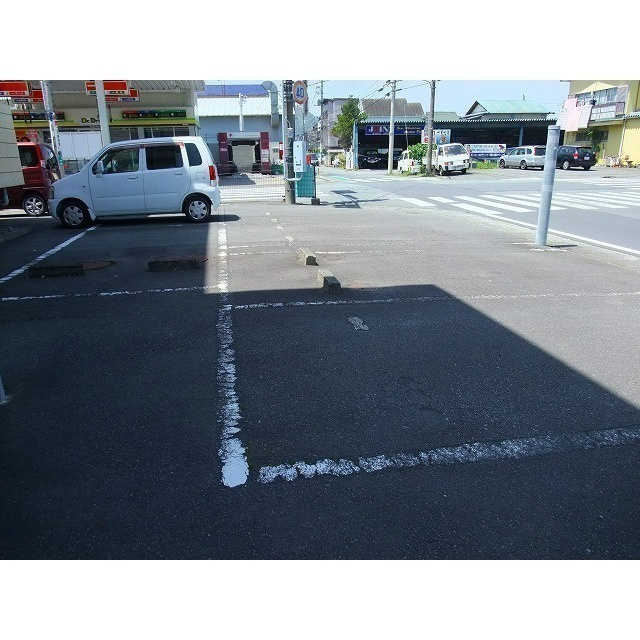 ストークハウスＳの駐車場