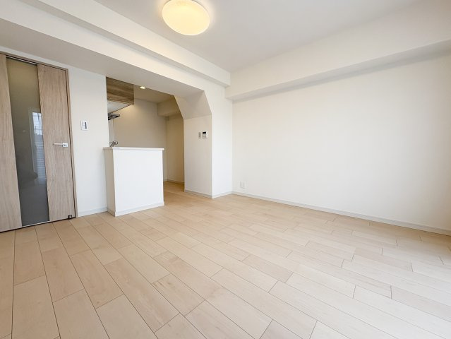 ライオンズシティ東京根岸の居間・リビング|ライオンズシティ東京根岸：約１１．５帖のリビングダイニングキッチンです！