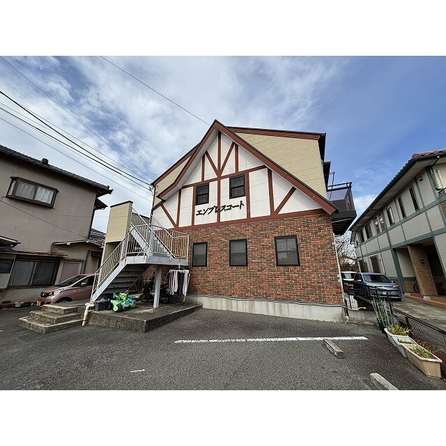 エンプレスコートの外観