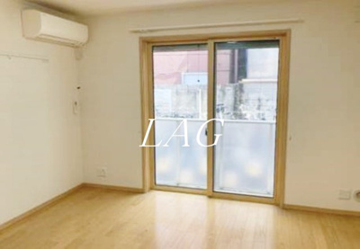 【居間・リビング】 | 第二ニューツルミメゾン | 洋室のお部屋です。