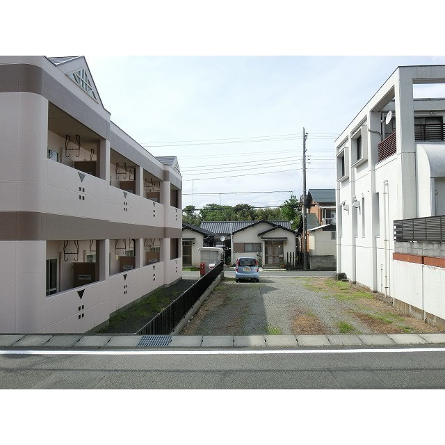 リバーサイドＫ＆Ｙの駐車場