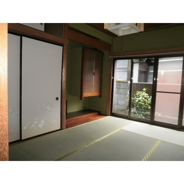 奥田戸建の収納