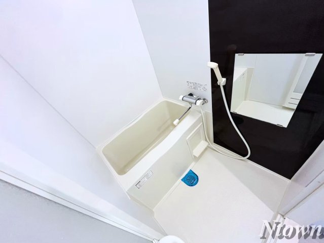 【浴室】 | K Flat | 日々の疲れを癒すお風呂付です