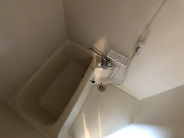 シンプルで使いやすい浴室です！