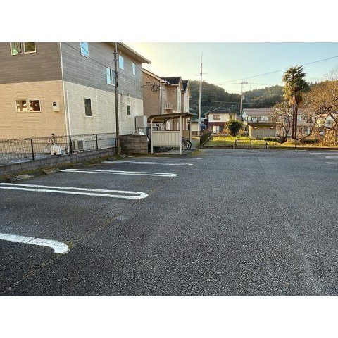 テポーレ岩田の駐車場