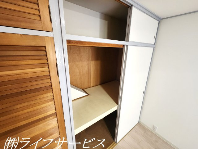 【収納】 | エバーグリーン淀川２号館 | 洋室9.0帖/収納３ヵ所