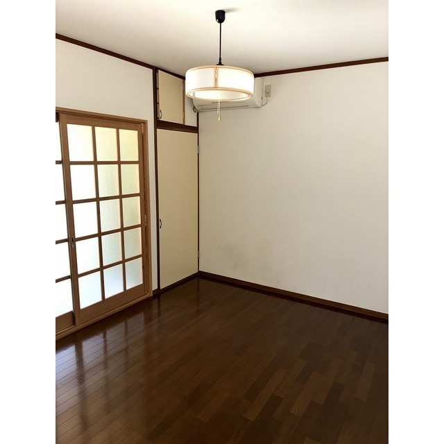 ハイツ下原の居間・リビング