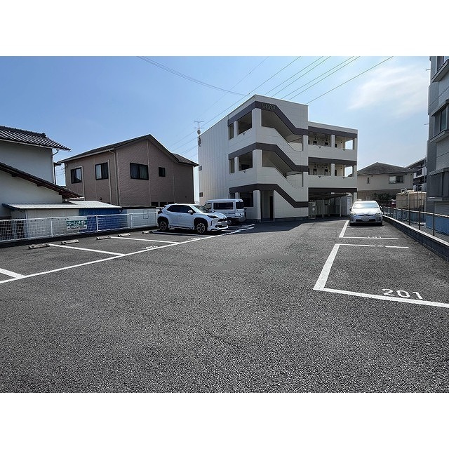 ＤＡＮＯＩの駐車場